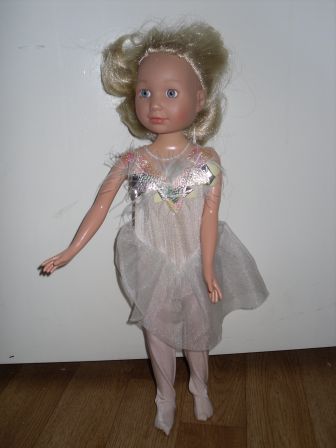 danspakje 42 cm Tween