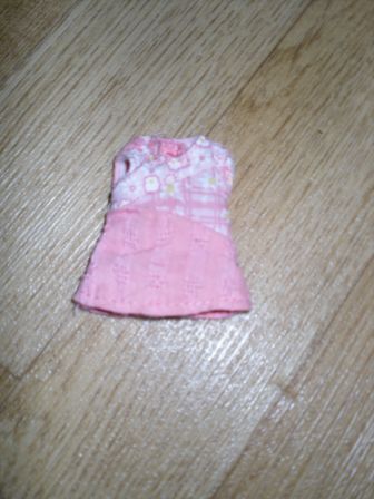 roze jurkje 11 cm