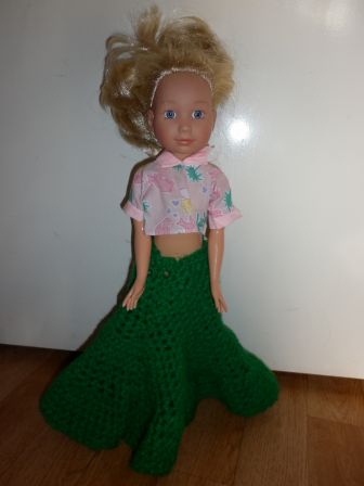 groene rok met bloesje 42 cm Tween