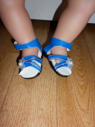 blauwe sandalen 6-6,5 cm, nieuw!