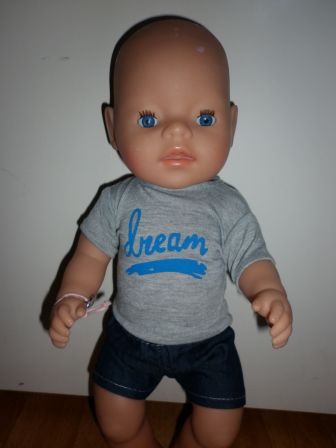 korte spijkerbroek met shirt 40-43 cm