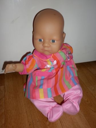 babypop 40 cm met gestreept jurkje