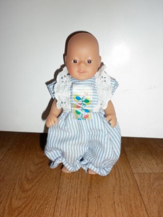 14 cm baby born met gestreept boxpakje