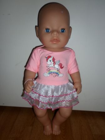 roze jurk met pegasus 40-43 cm