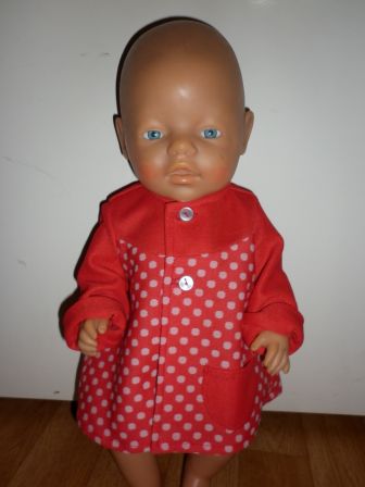 rode jas met witte stippen 43-46 cm