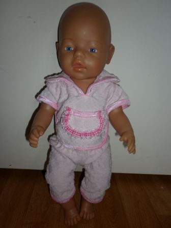 lichtroze pakje/pyjama 40-43 cm