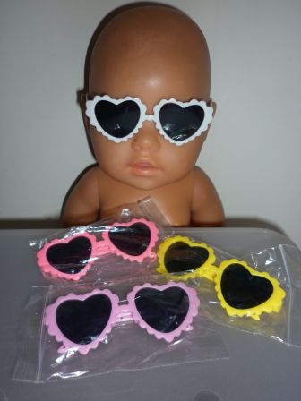 gele zonnebril hart met kartels