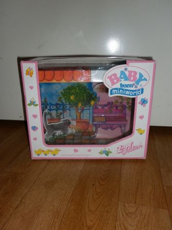 mini baby born huisje Â´stoepÂ´ met doos