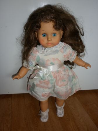 meisjespop 46 cm, met kleding en schoentjes