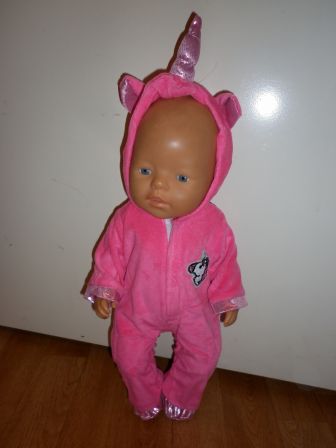 eenhoorn onesie met slofjes 43 cm