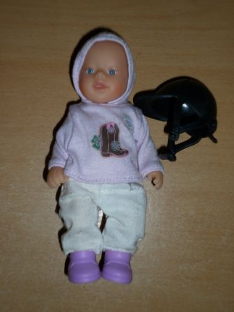 mini babyborn 14 cm met cap en laarzen