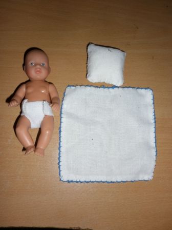 wit lakentje en kussentje 11 cm mini bb