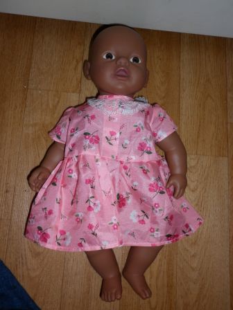 roze jurkje met bloemen 32 cm