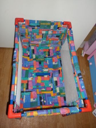 groot campingbed met draaibuizen