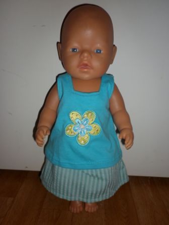 blauw hemdje met bloem en rok 43 cm