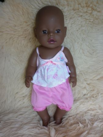 hemdje met roze korte broek 43 cm