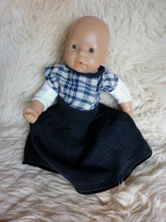 zwarte rok met bloesje 36 cm