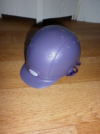 paarse cap/helm 43 cm