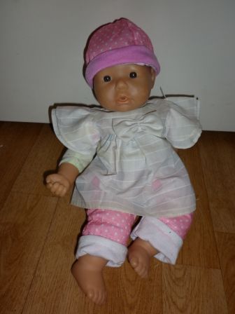 gestipte broek en muts met tuniekje 36 cm