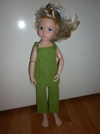 groen kledingsetje 38 cm