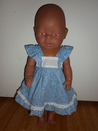 lichtblauw zomerjurkje 43 cm