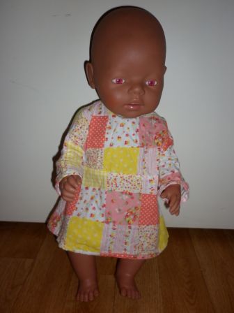 jurkje met vakken en bloemen 43 cm