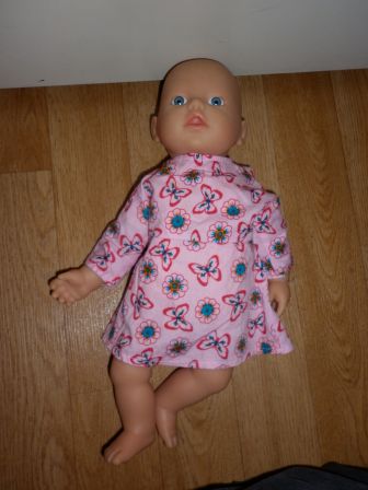 jurkje met vlinders en bloemen 32 cm