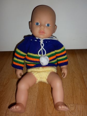 gestreepte trui met gele onderbroek 32 cm