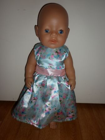 blauwe jurk met bloemetjes 43 cm