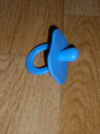 stevige blauwe speen met grote punt