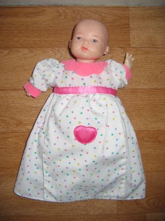 jurkje met "buik" 25 cm