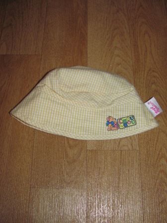 chou chou geel zonnehoedje