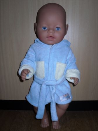 blauw badjasje met gele details