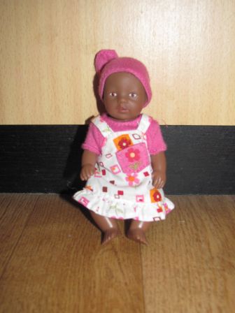 wit/roze jurkje met bloemen 11 cm