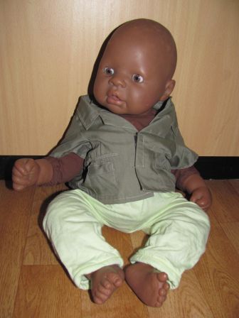 lichtgroene broek met groen bloesje 48 cm