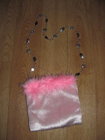 roze tasje voor de poppenmoeder