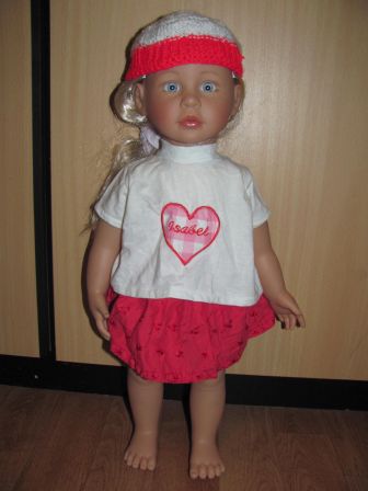 rode rok, t-shirt en mutsje 50 cm Girls Only