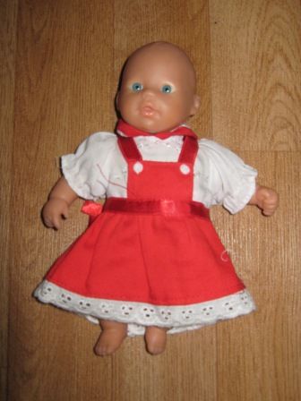 rood met wit jurkje 20 cm