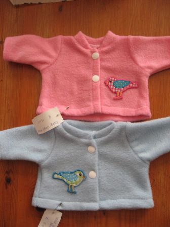 vestje roze of blauw 43 cm