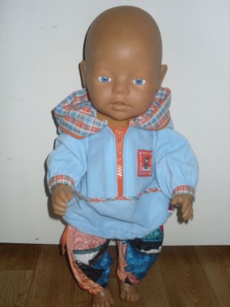 blauwe trui met broek 43 cm