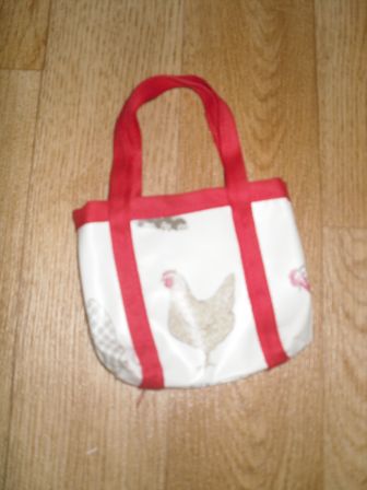 mini poppen handtasje met kip