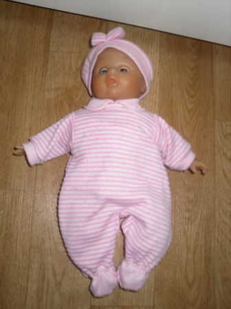 roze/streep boxpakje met mutsje 27 cm