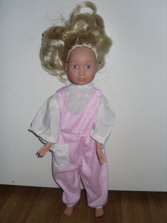 roze boxpak en bloesje 42 cm Tween